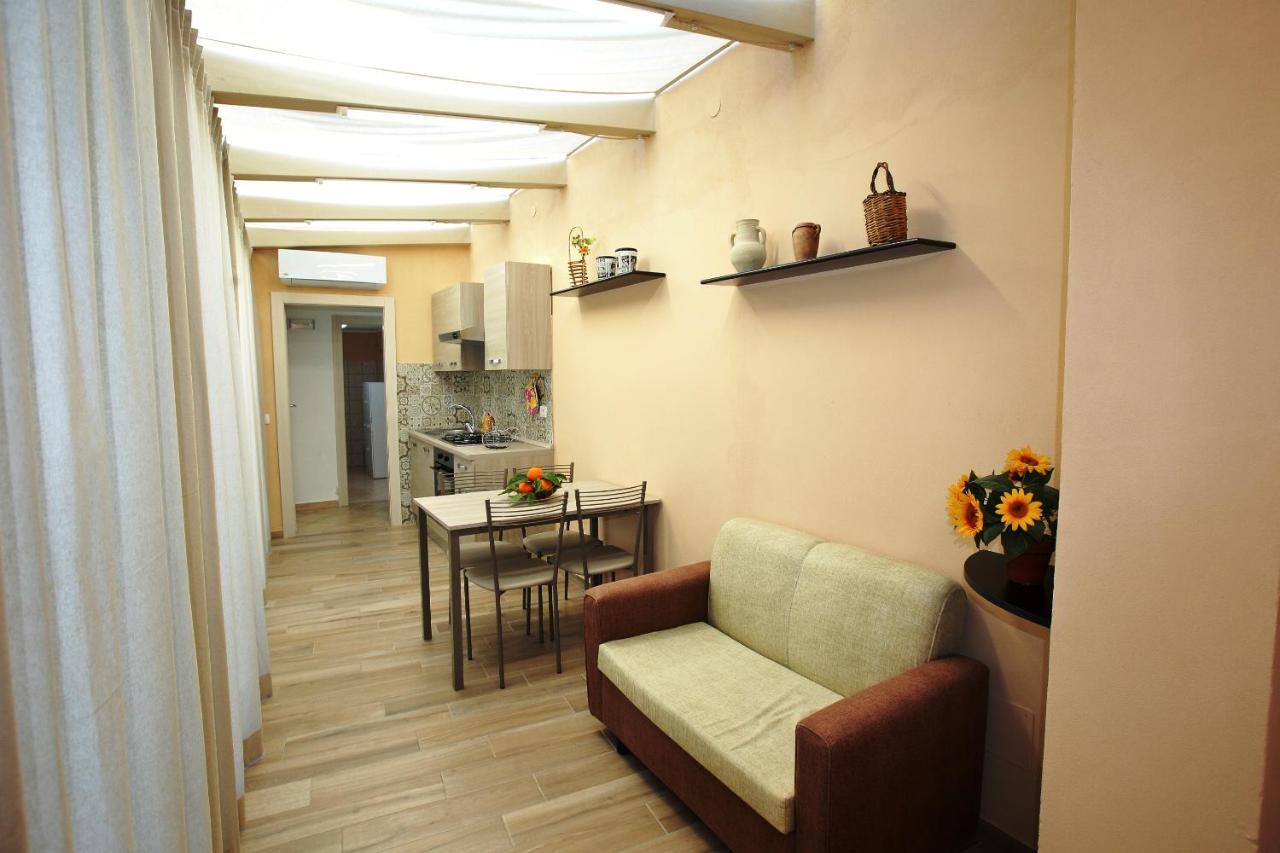 Re Sole Case Vacanze - Esclusivo Attico M A R T E Con Spaziosissima Terrazza Solarium Attrezzata Avola Exterior foto
